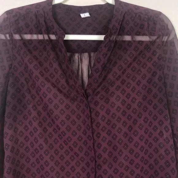 Old Navy Sheer Tops S Long Sleeves Popover Neck Bundle Black White Burgundy Red - Picture 9 of 11